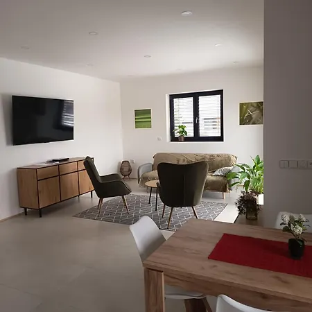 Jaro Mladá Boleslav Apartmán Bradlec (Mlada Boleslav)